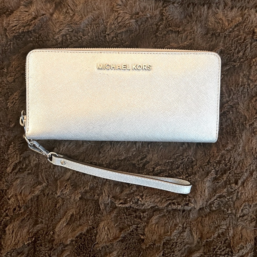 MICHAEL MICHAEL KORS
Large Continental Wallet